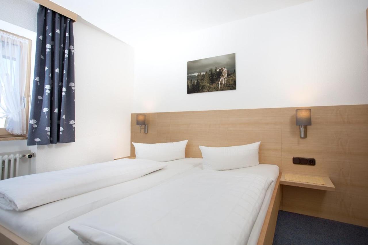 Fideliushaus Bed & Breakfast Oberstdorf Exterior photo